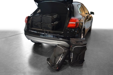 images/productimages/small/m21401s-mercedes-benz-gla-14-car-bags-1.jpg