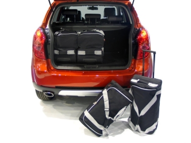 images/productimages/small/s20101s-ssangyong-korando-10-car-bags-1.jpg