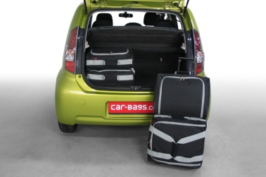 images/productimages/small/d10101s-daihatsu-sirion-05-car-bags-1.jpg