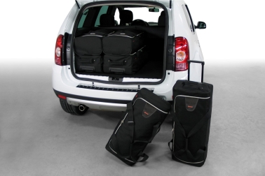 images/productimages/small/d20401s-dacia-duster-10-car-bags-1.jpg