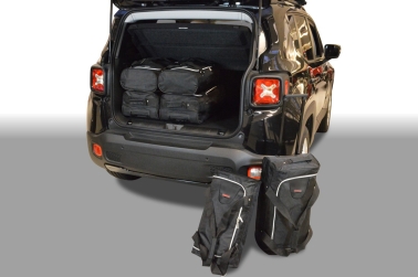 images/productimages/small/j10201s-jeep-renegade-2014-car-bags-1.jpg