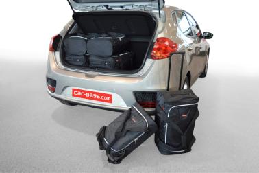 images/productimages/small/k11301s-kia-cee-d-5d-12-car-bags-1.jpg