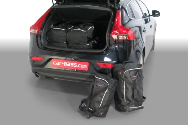 images/productimages/small/v21001s-volvo-v40-12-car-bags-1.jpg
