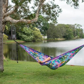 Kasey Rainbow gerecyclede hangmat incl. riemen
